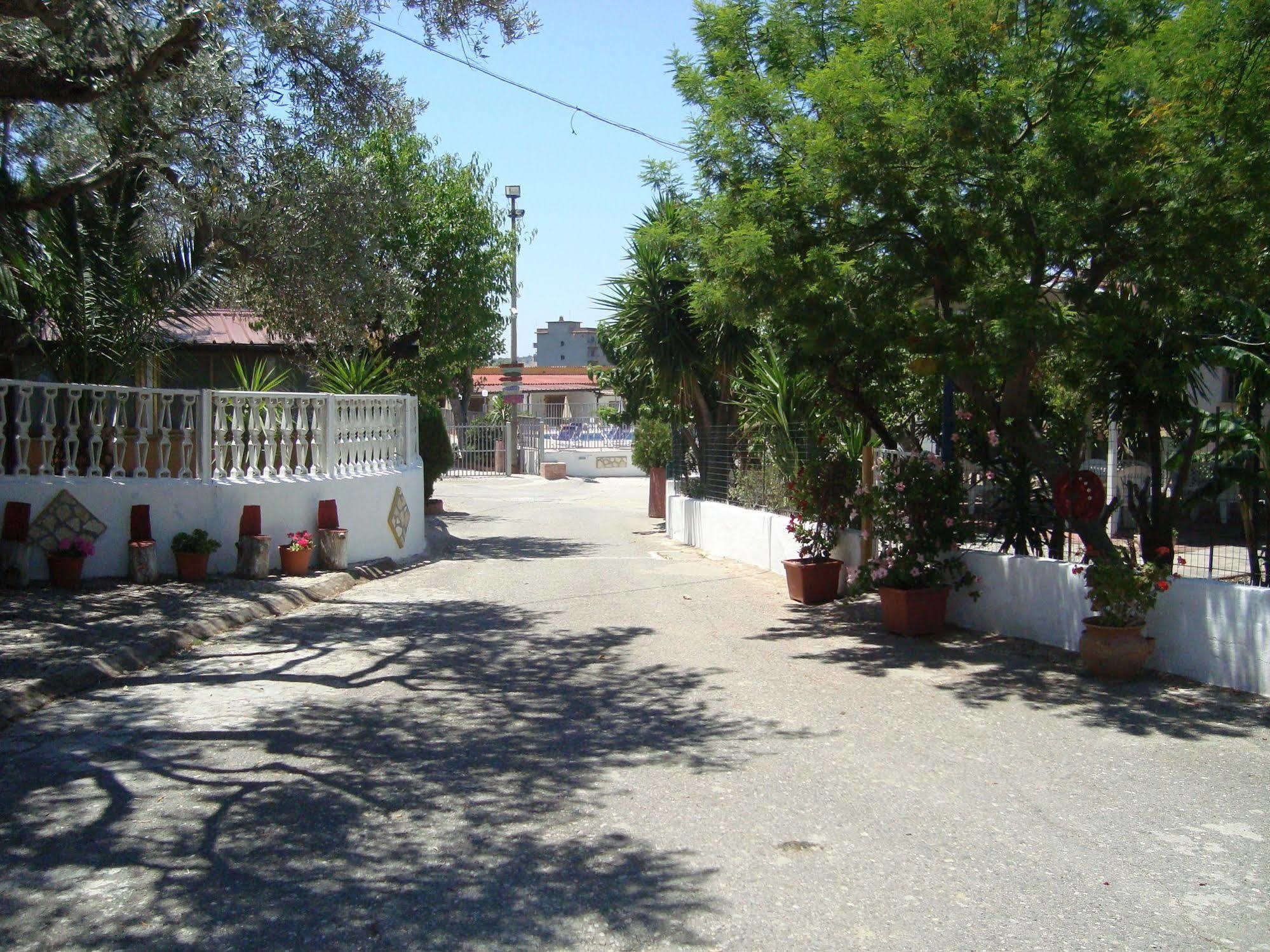 La Pietra Bianca Hotel Marina di Gioiosa Ionica Bagian luar foto